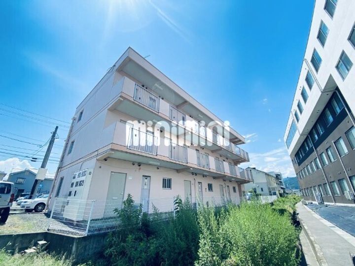 メゾン竹村の外観