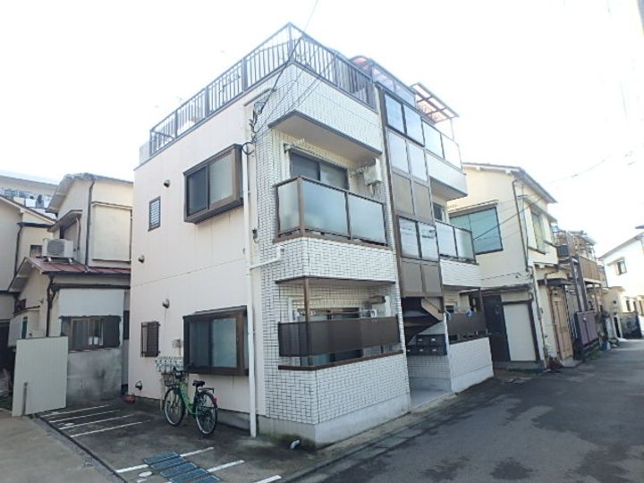 ハルツ赤羽岩淵の外観
