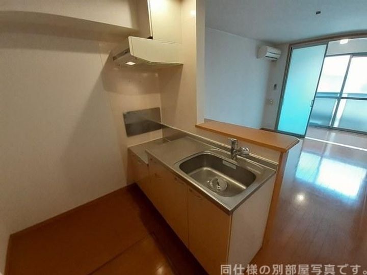 京都府亀岡市篠町野条イカノ辻北(アパート)の賃貸物件のキッチン