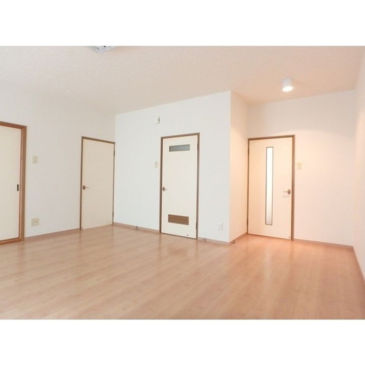 ハイツシンフォニーの居間