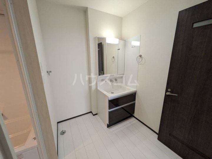 ANIMAL KINGDOMの内装