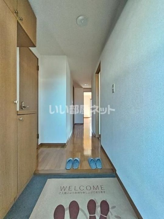 イーストコートの玄関