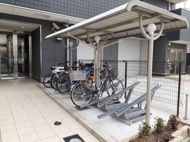 ラ ヴィータ西梅田の地図