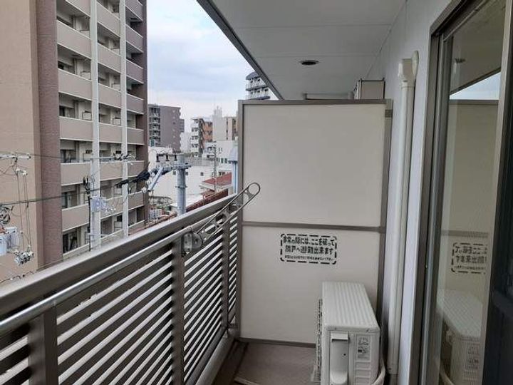 ラ ヴィータ西梅田の内装