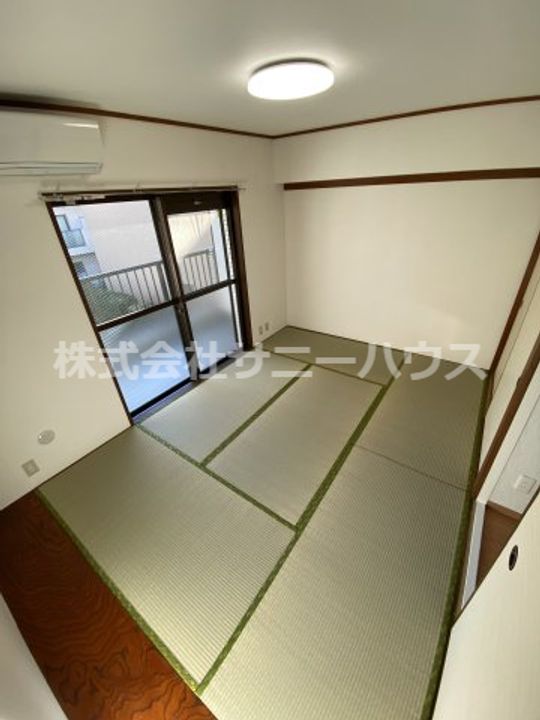 西川口協和ビルの居間