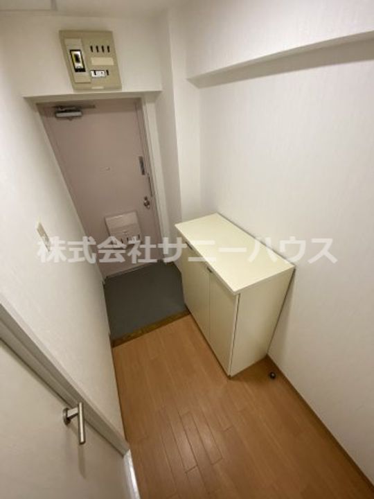 西川口協和ビルの玄関