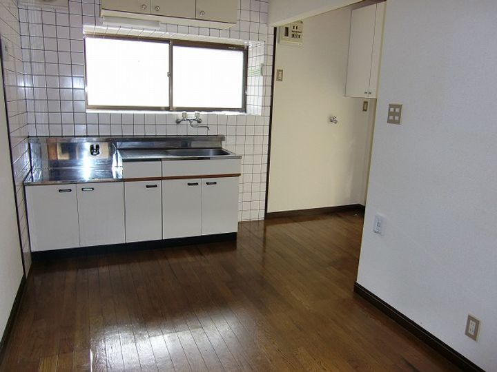 永川ハイツの居間