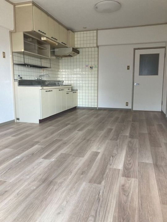 レジデンス奥田の居間