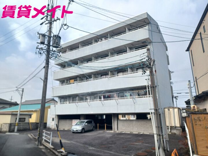 グリーンパレス Iの外観