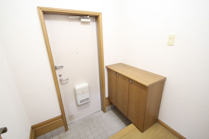 広島県広島市東区馬木1(一戸建)の賃貸物件の玄関