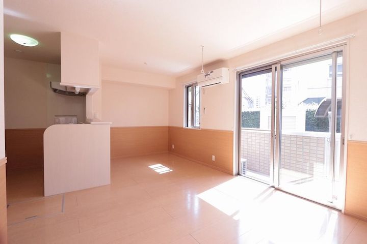 千葉県船橋市海神町南1(アパート)の賃貸物件の居間