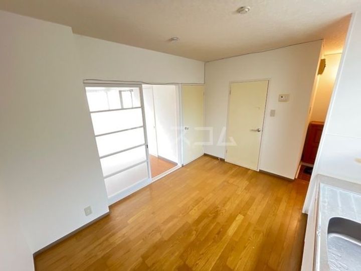 クリーンハイツDの居間