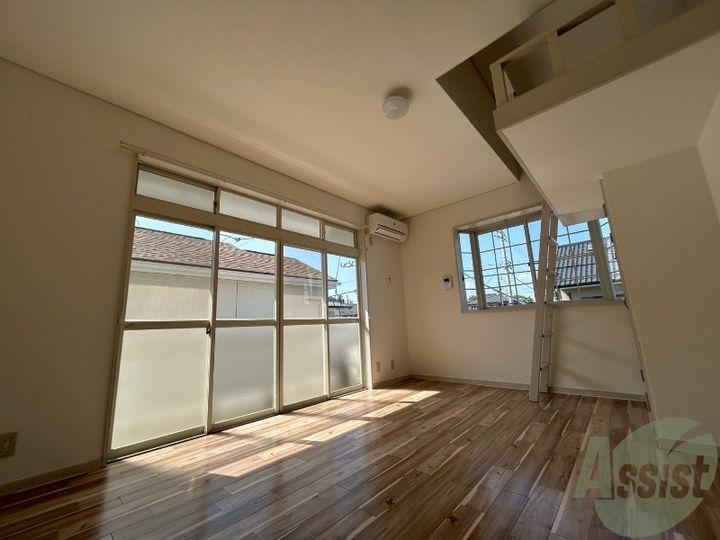 オリオンパークの居間