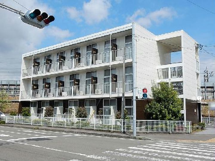 レオパレスリラティブ萩原IIの外観