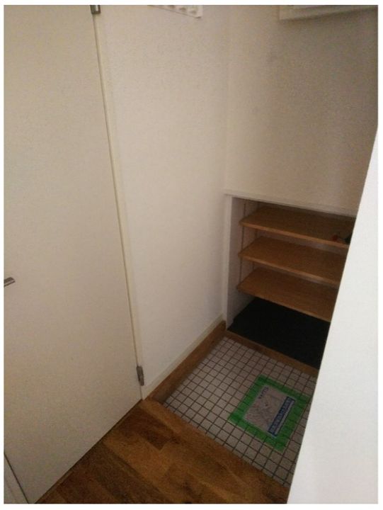 古川荘の玄関