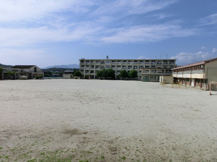 テラスビューの周辺