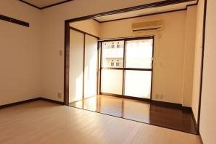 メゾン武内Bの居間