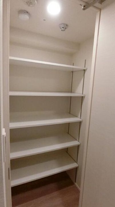 HY’s 亀戸の内装