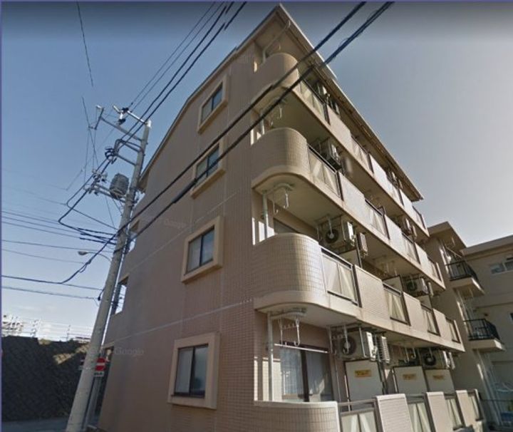 アジュール本郷の外観