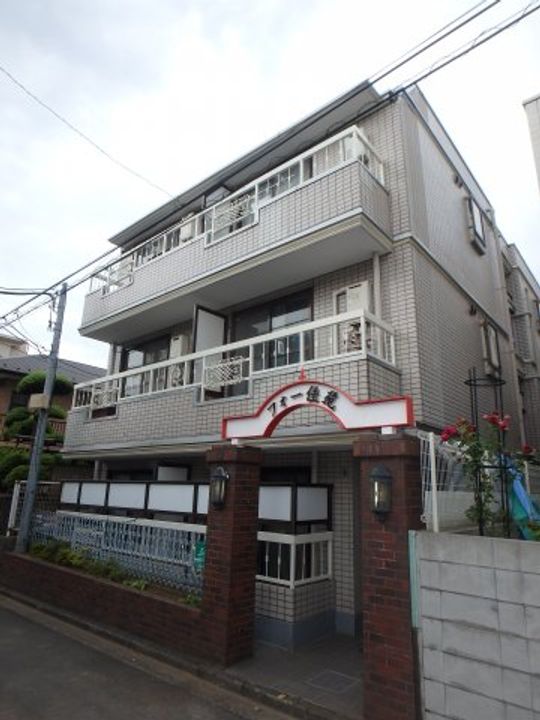 フォー佳苑の外観