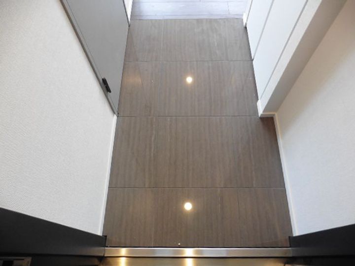 カーサスプレンディッド恵比寿1丁目の玄関