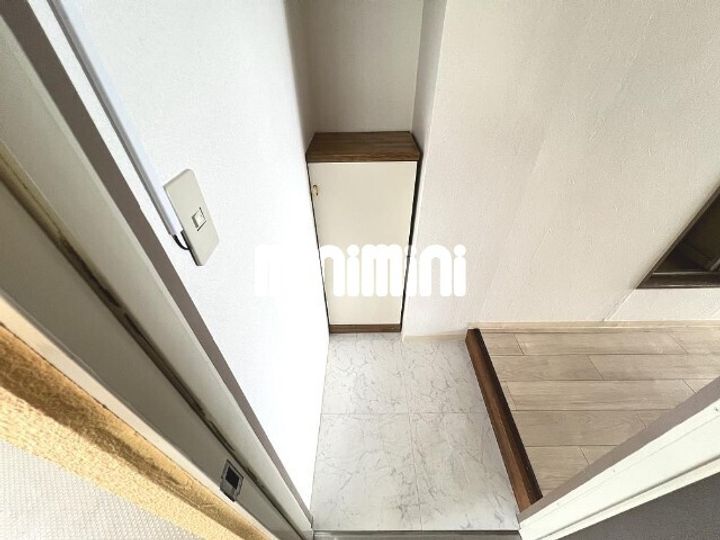 ロイヤルセレクト31の玄関