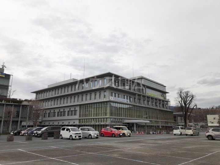 レクサス ヴィラの周辺