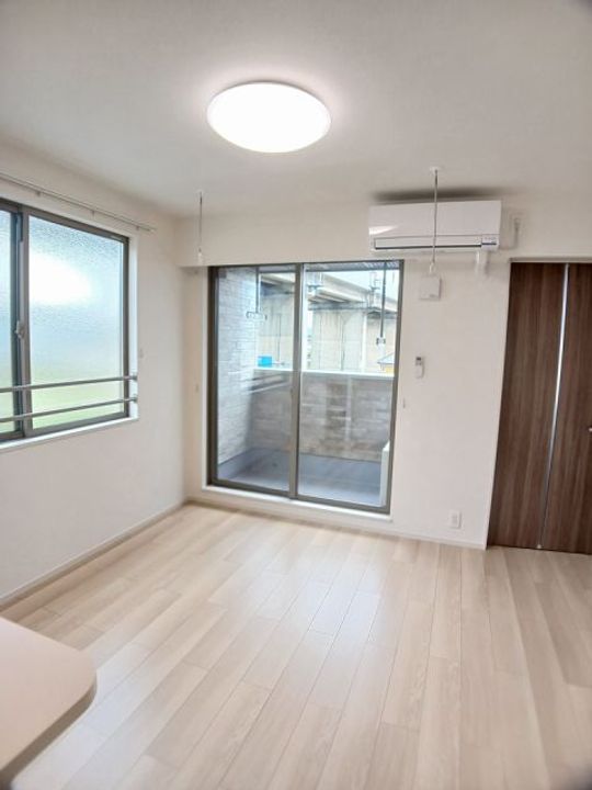 福島県福島市方木田字辻(アパート)の賃貸物件の居間