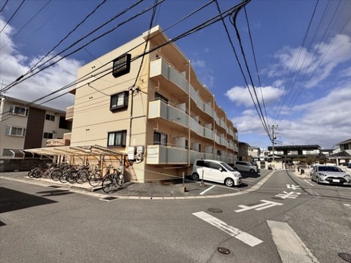 プラージュアンの外観