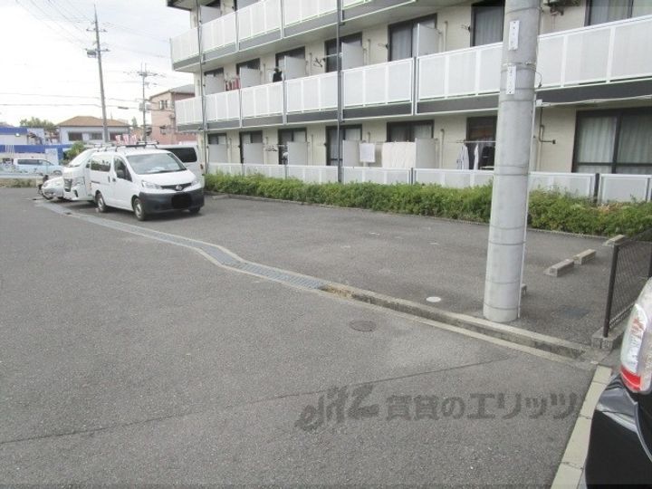 レオパレスハウス香里ヶ丘の地図