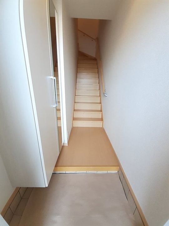 イオラニ23の玄関