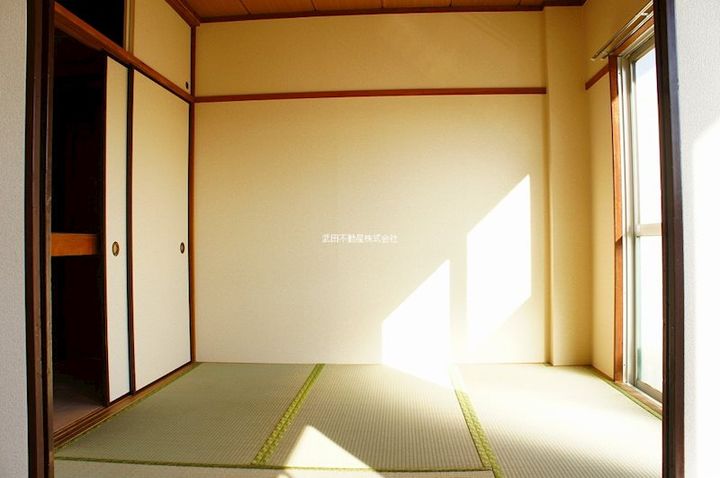 上山コーポ(上山町3-597-5)の内装