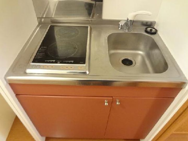 レオパレスKT 静波のキッチン