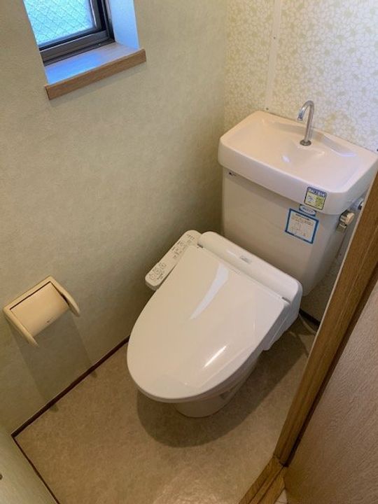 コスモスFの内装