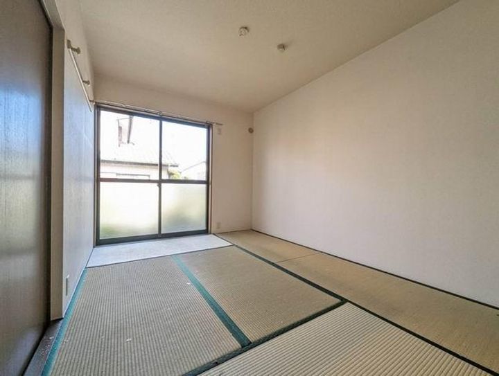 エステートロイヤル8号棟の内装