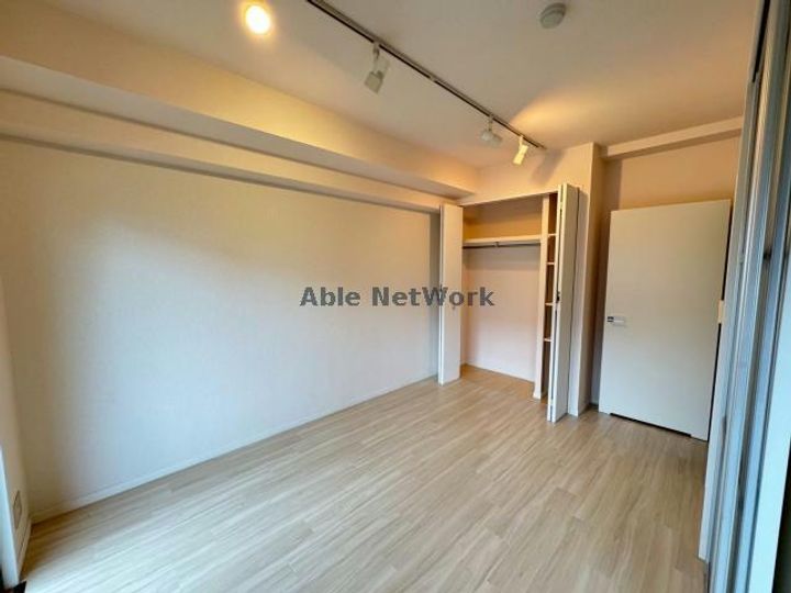 QREST熊大病院前の内装