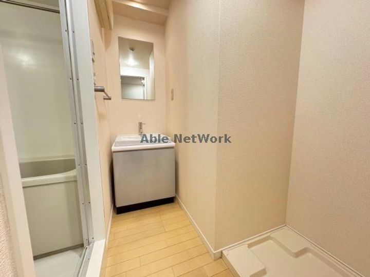 QREST熊大病院前の内装