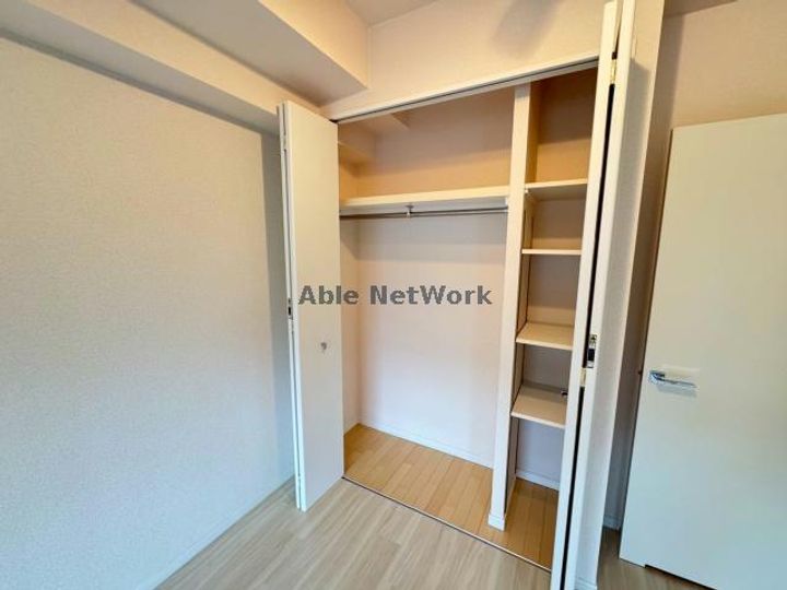 QREST熊大病院前の内装