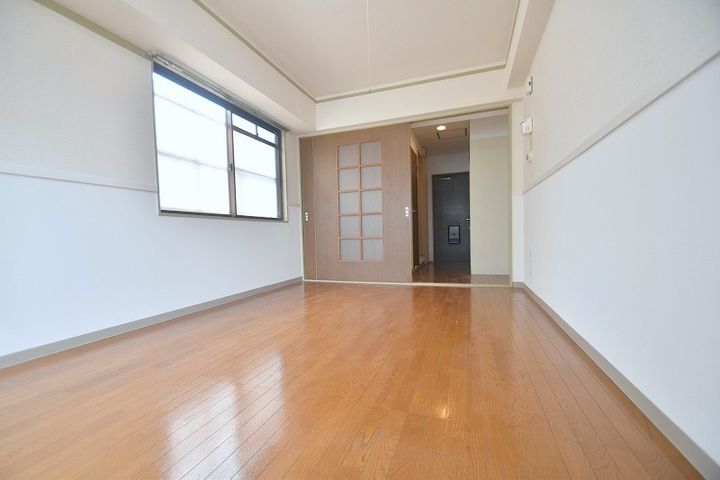 シャスタハシモト3番館の居間