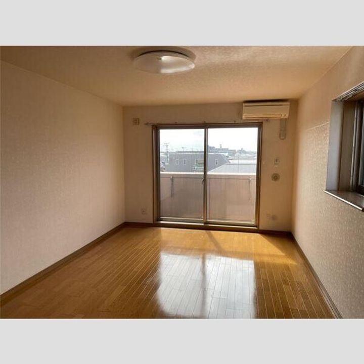 プチ・ルミエの居間