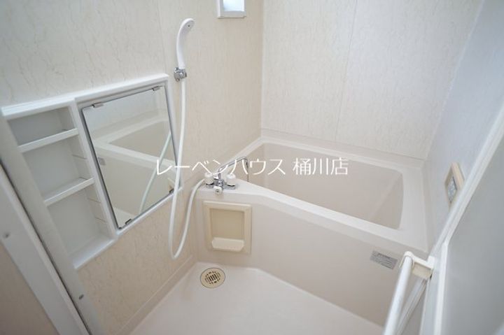 ジュネス井戸木B棟の風呂