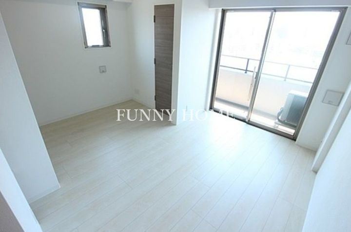 東京都世田谷区三軒茶屋2(マンション)の賃貸物件の居間