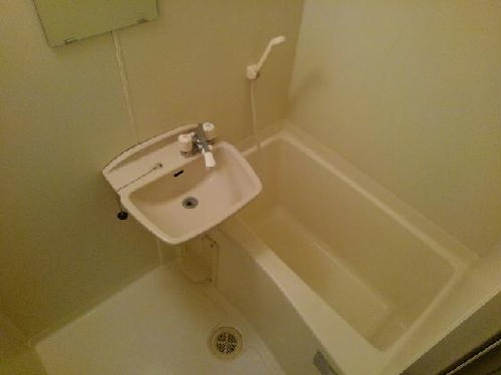 レオパレスつくばの風呂