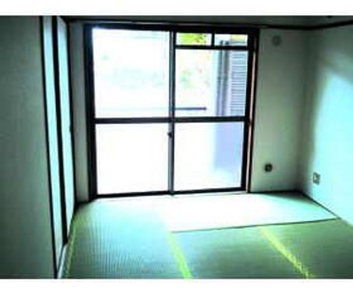 パレシュペルブIの内装