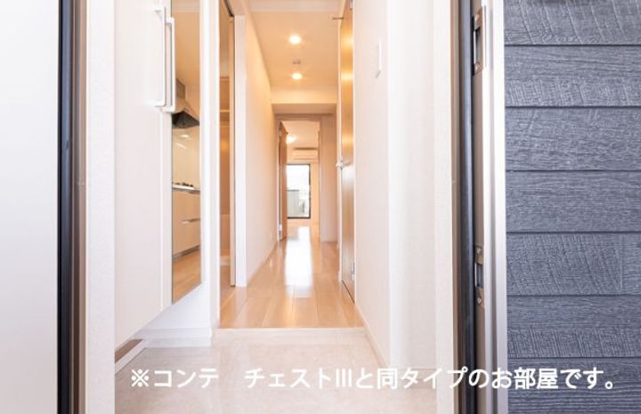 クレメントガーデンVの玄関