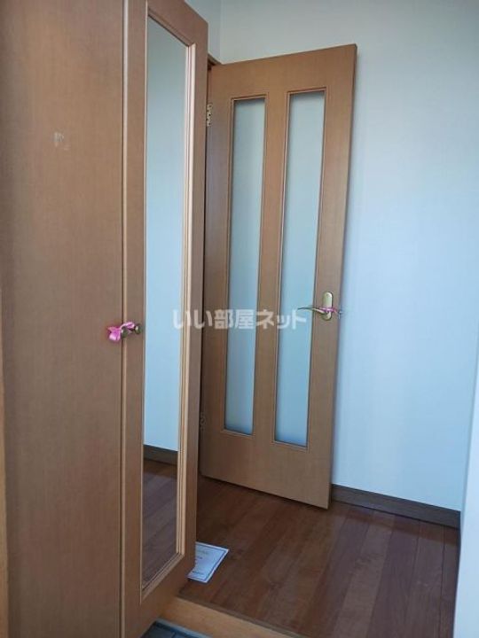 すまいる18番館の玄関