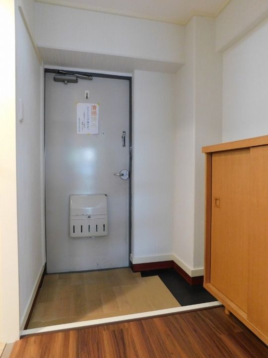 大山パークサイドマンションの玄関