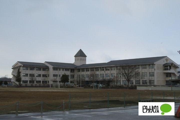 リュミエールB棟の周辺