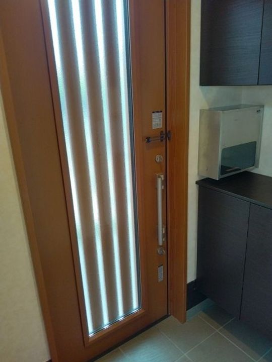 三重県桑名市大字播磨(一戸建)の賃貸物件の玄関