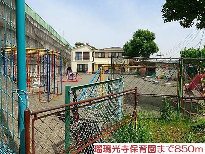 ニューカレントの周辺